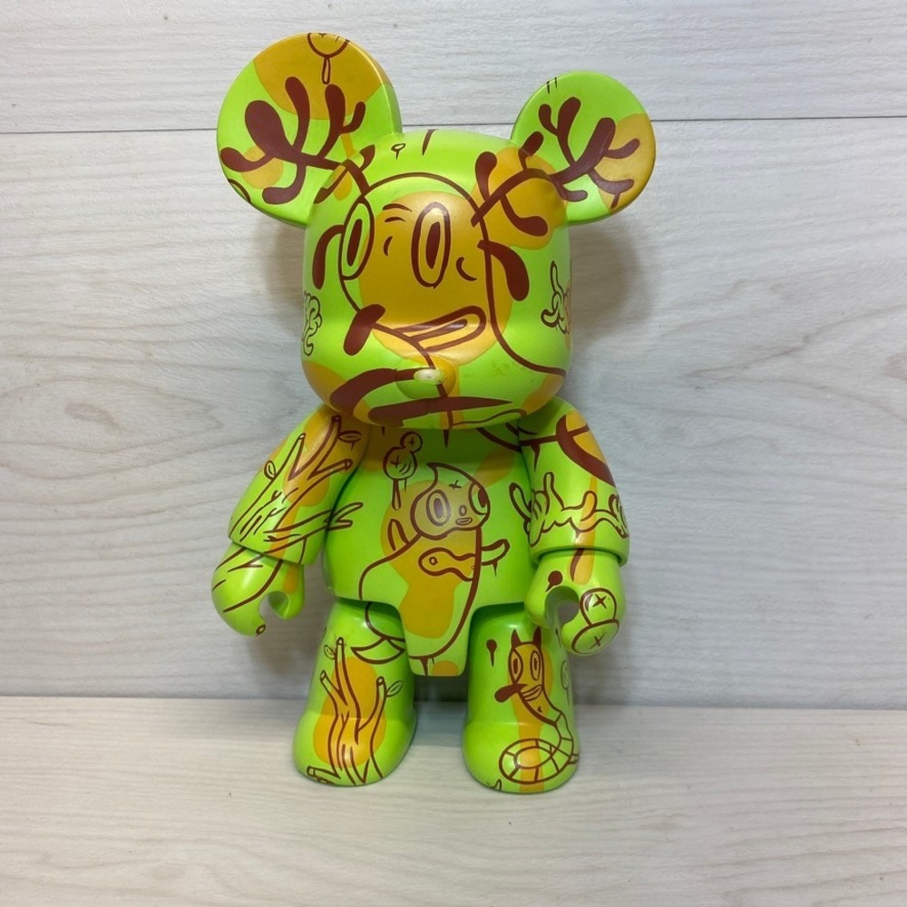 Toy2R Gary Baseman 8in Qee Bear Designer Art Toy Green 2006 Vinyl Figure